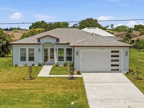 1215 Rio De Janeiro Ave, Punta Gorda, FL 33983