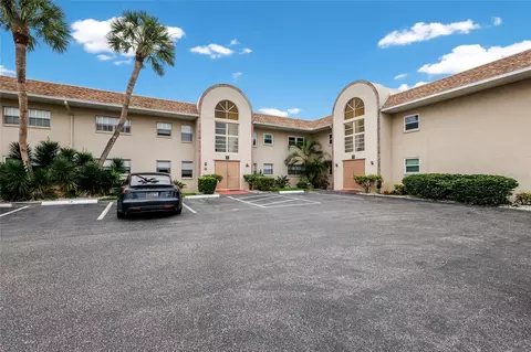 2727 75th St W #7A11, Bradenton, FL 34209
