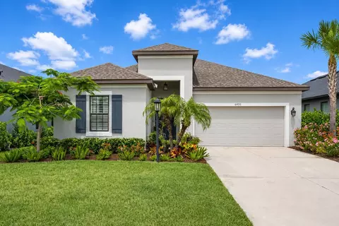 6420 Grandview Hill Ct, Bradenton, FL 34203