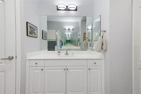 Bath - 4504 Deep Creek Ter, Parrish, FL 34219 photo 3 of 7