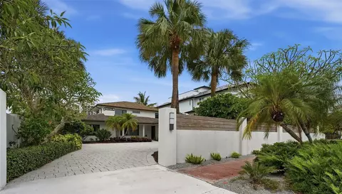 541 S Washington Dr, Sarasota, FL 34236