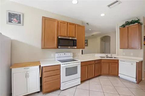 Kitchen - 12512 23rd St E, Parrish, FL 34219 photo 4 of 5