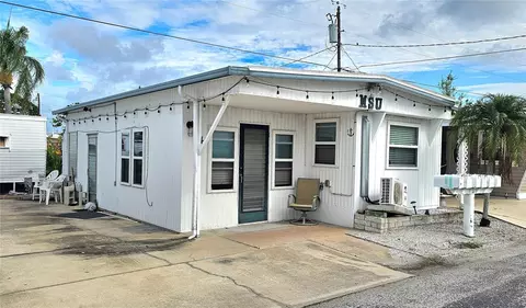 41 2nd St, Bradenton, FL 34210