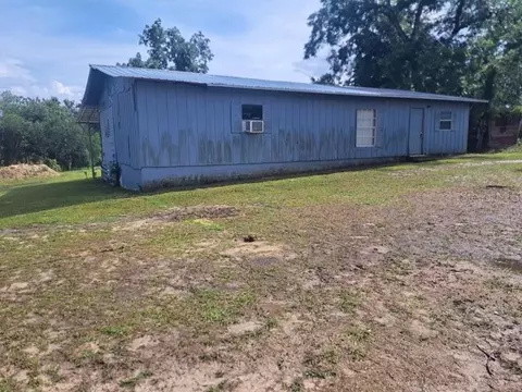 4381 Lee Rd, Marianna, FL 32448