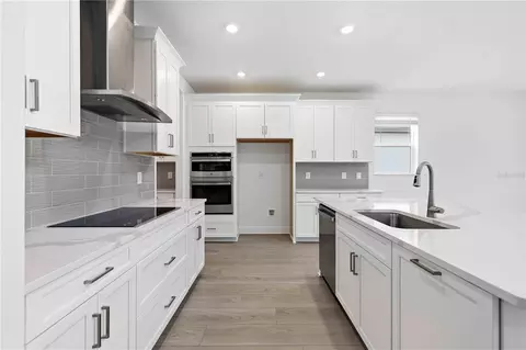 Kitchen - 3685 142nd Ter E, Parrish, FL 34219 photo 2 of 6