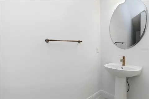 Bath - 3685 142nd Ter E, Parrish, FL 34219 photo 1 of 5