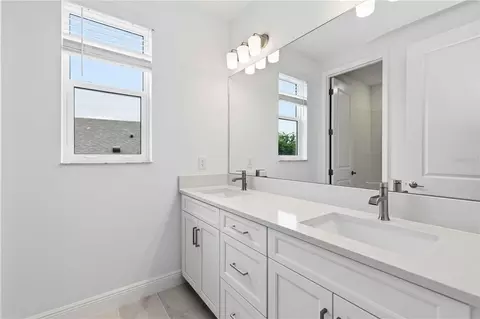 Bath - 3685 142nd Ter E, Parrish, FL 34219 photo 4 of 5