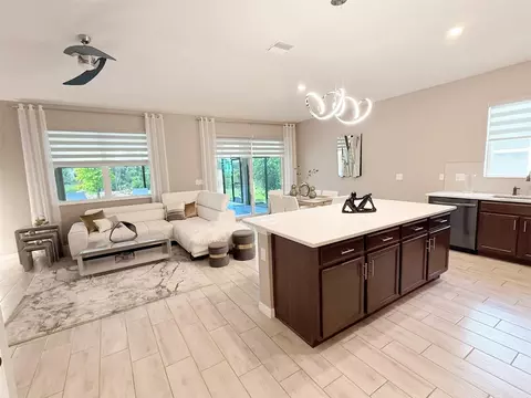 Kitchen - 12055 Forest Manor Ln, Seffner, FL 33584 photo 3 of 4