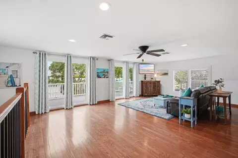 Living - 2811 Avenue C, Holmes Beach, FL 34217 photo 2 of 3