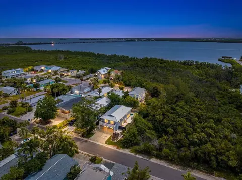 View/Area - 2811 Avenue C, Holmes Beach, FL 34217 photo 14 of 14