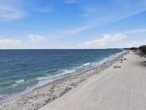 View/Area - 2811 Avenue C, Holmes Beach, FL 34217 photo 13 of 14