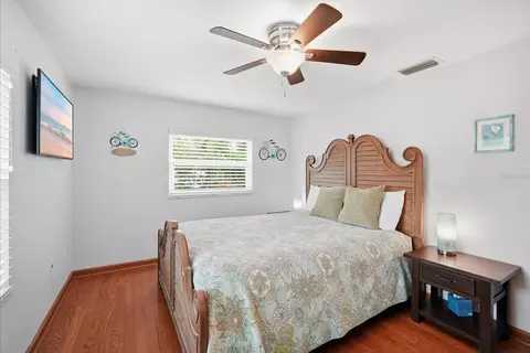 Bedroom - 2811 Avenue C, Holmes Beach, FL 34217 photo 3 of 5