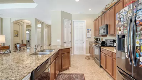 Kitchen - 13515 22nd Ct E, Parrish, FL 34219 photo 3 of 4