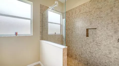 Bath - 13515 22nd Ct E, Parrish, FL 34219 photo 3 of 6