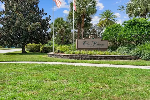 View/Area - 8933 Manor Loop #104, Bradenton, FL 34202 photo 4 of 8
