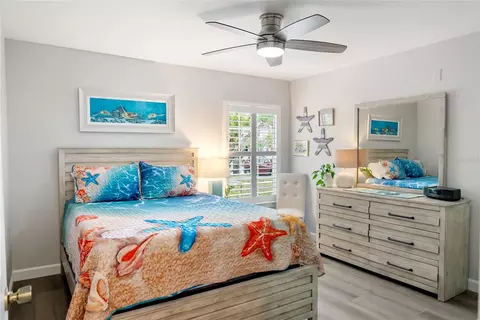Bedroom - 8933 Manor Loop #104, Bradenton, FL 34202 photo 4 of 5