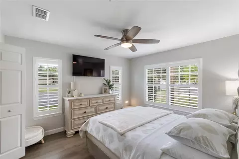 Bedroom - 8933 Manor Loop #104, Bradenton, FL 34202 photo 2 of 5