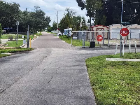 5515 Denmark Dr, Bradenton, FL 34207 photo 8