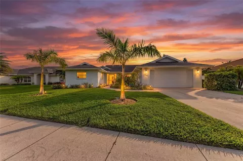 405 Bayside Ln, Nokomis, FL 34275