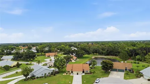View/Area - 442 Pendleton Dr, Venice, FL 34292 photo 2 of 7