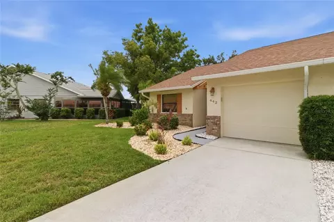 Exterior - 442 Pendleton Dr, Venice, FL 34292 photo 3 of 8
