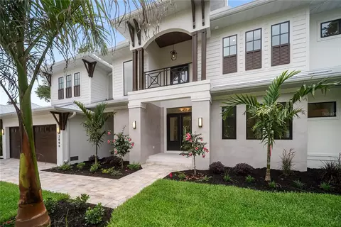 3800 Flores Ave, Sarasota, FL 34239