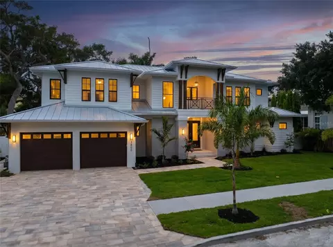 3800 Flores Ave, Sarasota, FL 34239