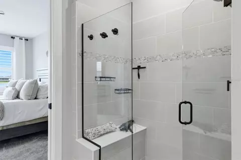 Bath - 9350 Ballaster Pointe Loop, Parrish, FL 34219 photo 2 of 3
