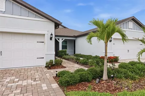 Exterior - 9350 Ballaster Pointe Loop, Parrish, FL 34219 photo 2 of 13