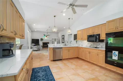 Kitchen - 11109 28th Street Cir E, Parrish, FL 34219 photo 2 of 2