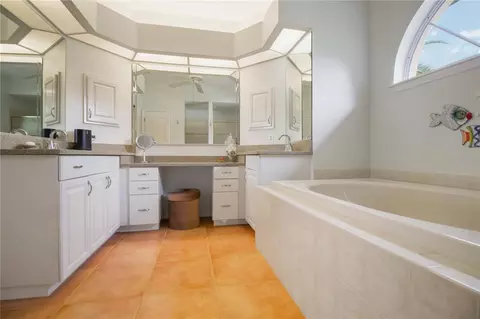 Bath - 11109 28th Street Cir E, Parrish, FL 34219 photo 2 of 4