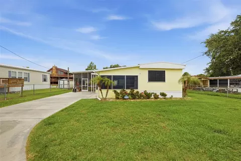 1056 Blue Heron Ln, Moore Haven, FL 33471