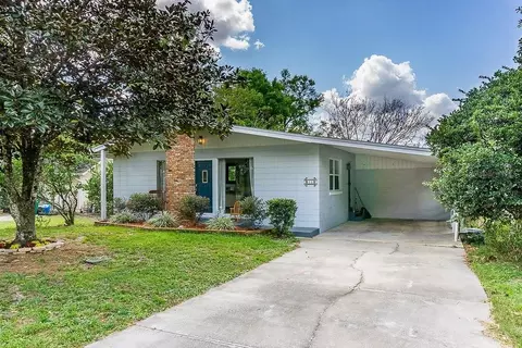 11 S University Cir, Deland, FL 32724