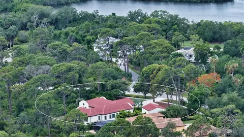 360 N Point Rd, Osprey, FL 34229