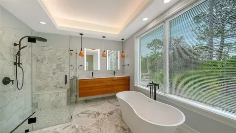 Bath - 360 N Point Rd, Osprey, FL 34229 photo 3 of 5