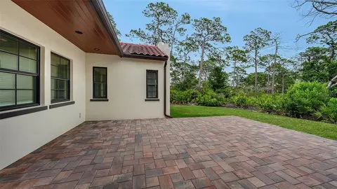 Exterior - 360 N Point Rd, Osprey, FL 34229 photo 6 of 11