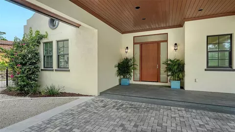 Exterior - 360 N Point Rd, Osprey, FL 34229 photo 4 of 11
