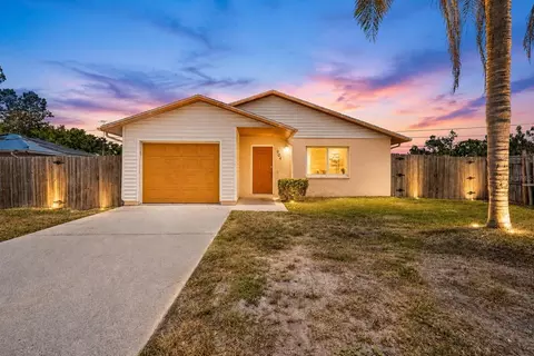 904 16th St E, Palmetto, FL 34221
