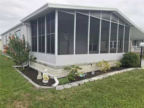 5707 45th St E #120, Bradenton, FL 34203