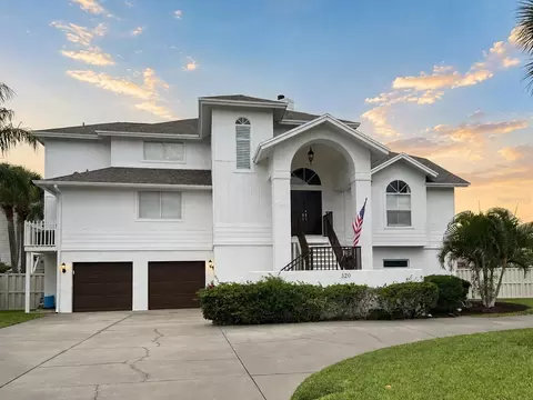 320 Ringling Point Dr, Sarasota, FL 34234