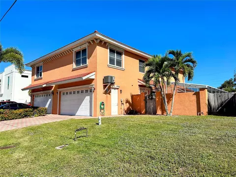2119 2125 Montclair Dr #1 & 2, Sarasota, FL 34231