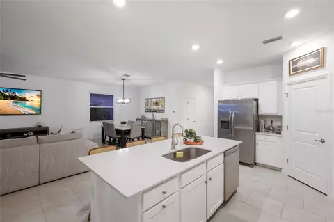 Kitchen - 3535 Night Star Ter, Parrish, FL 34219 photo 2 of 5