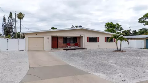 3137 Bay St, Sarasota, FL 34237