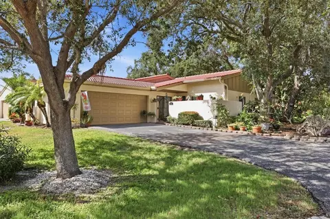 6421 Sun Eagle Ln, Bradenton, FL 34210