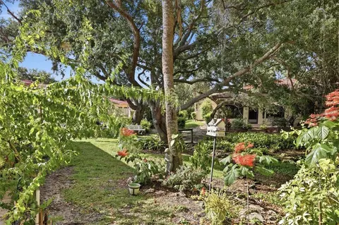 Exterior - 6421 Sun Eagle Ln, Bradenton, FL 34210 photo 11 of 15