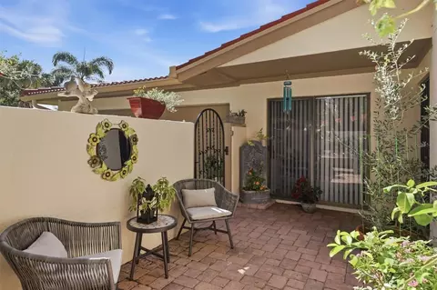 Exterior - 6421 Sun Eagle Ln, Bradenton, FL 34210 photo 6 of 15
