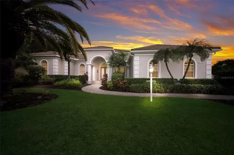 7920 Royal Queensland Way, Lakewood Ranch, FL 34202