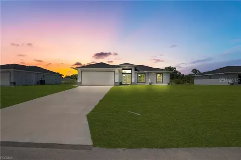 1023 Pilgrim St E, Lehigh Acres, FL 33974