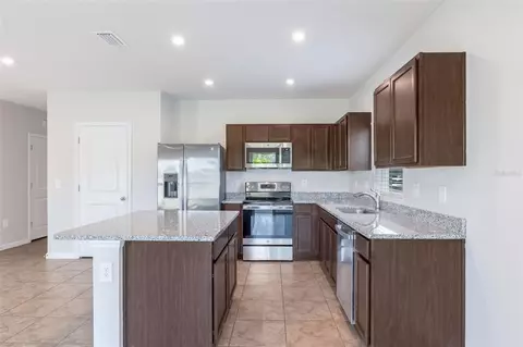 Kitchen - 17131 11th Ter E, Bradenton, FL 34212 photo 2 of 2