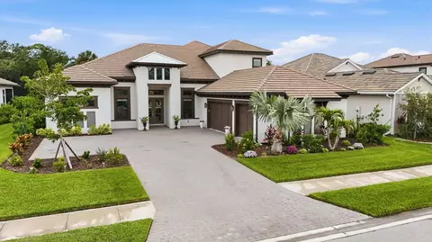 9463 Tequila Sunrise Dr, Sarasota, FL 34241
